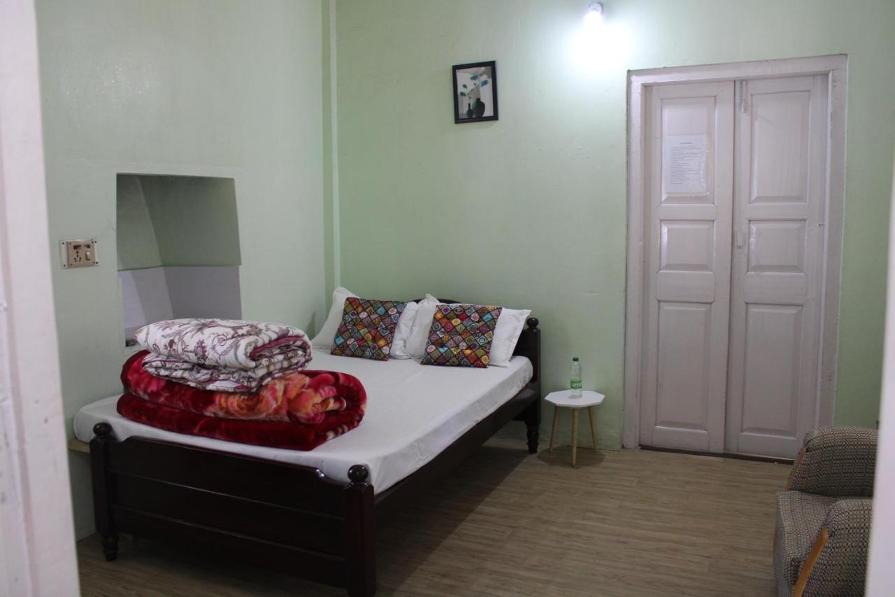 Harry'S Bed And Breakfast1 Shillong Buitenkant foto